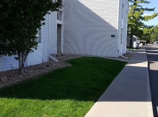 3305 S Monaco Street Pkwy APT B, Denver, CO 80222