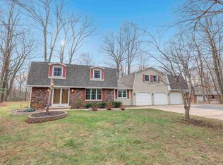 719 Winding Trl, Oneida, WI 54155