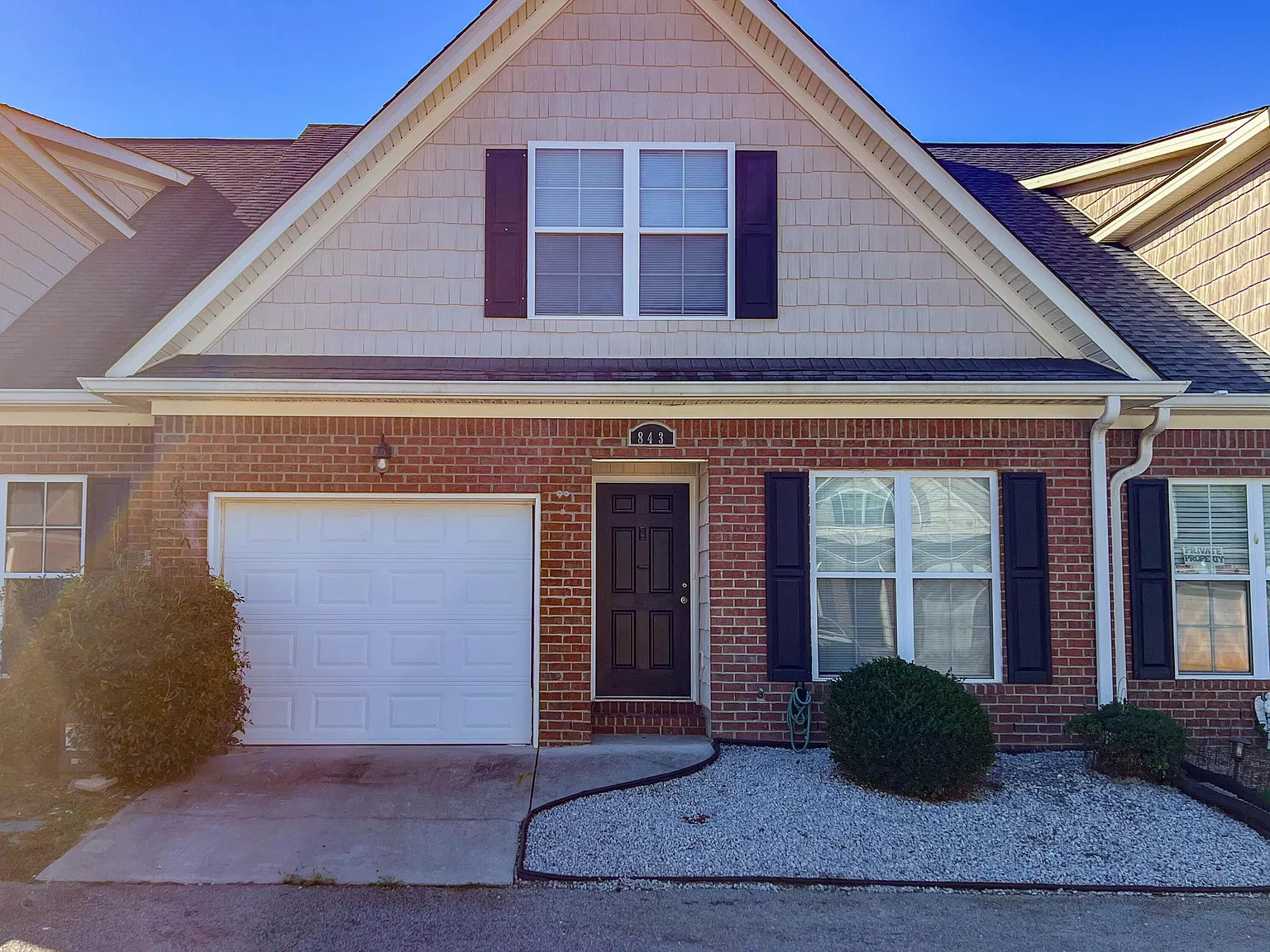 3 bed, 2.5 bath, 1730 sqft, $1,550 — Photo 1