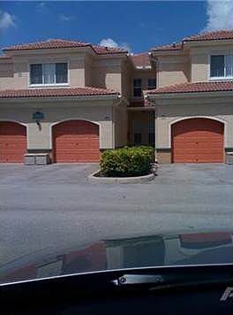 5th image of 2565 Centergate Dr APT 102