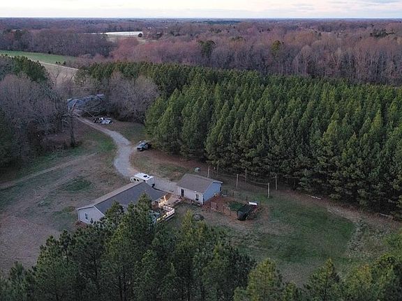 5th image of 610 Duck Dr