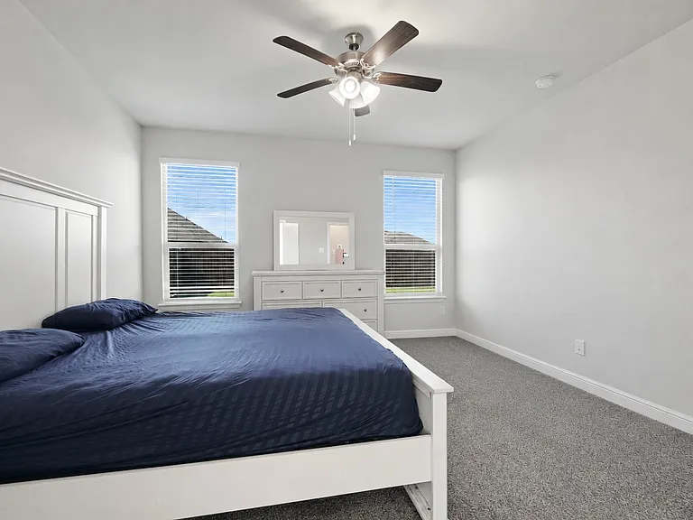 1112 Croxley Way — Photo 8