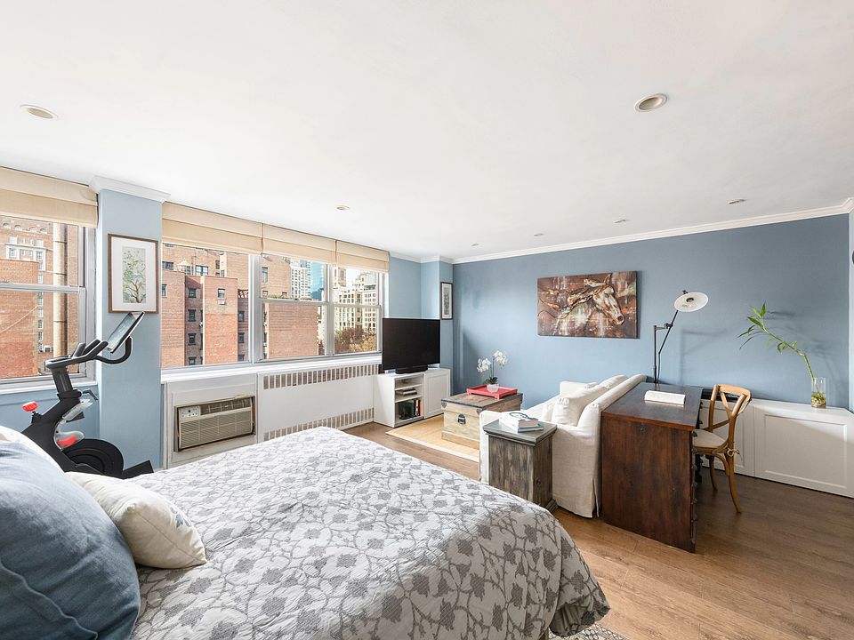 1st image of 32 Gramercy Park S APT 11C
