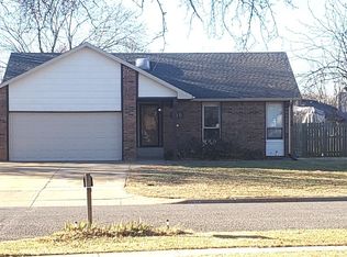 215 Richard Rd, Goddard, KS 67052