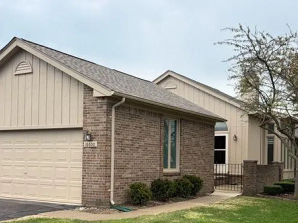 16600 Sarjay Dr, Clinton Township, MI 48038