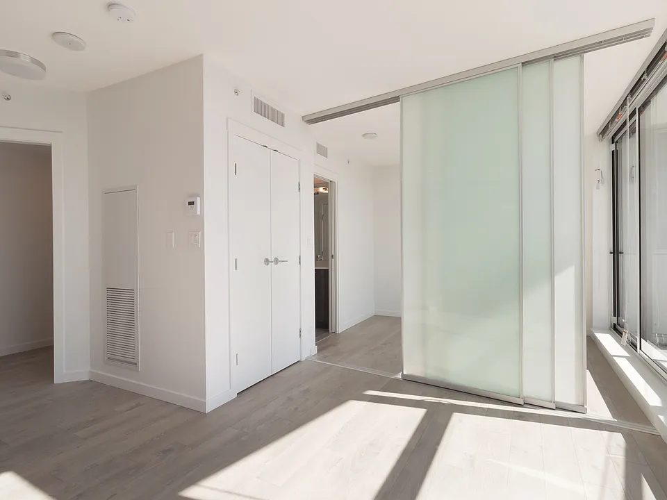685 Pacific Blvd #605