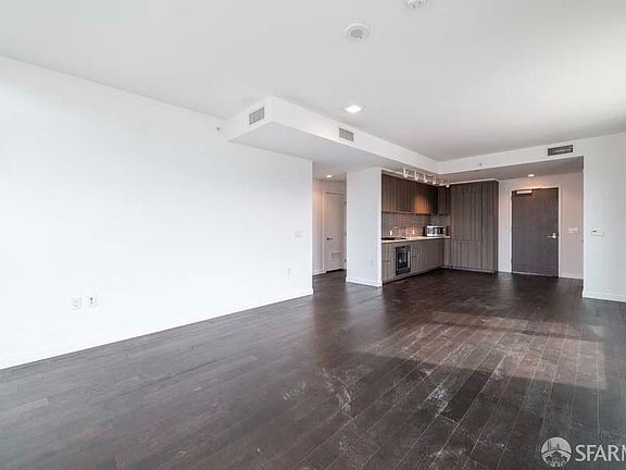 5th image of 1000 3rd St Unit 1005