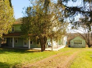 76 Hyde St, Whitney Point, NY 13862