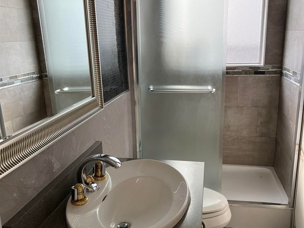 6 bedroom rental in Vancouver — photo 28