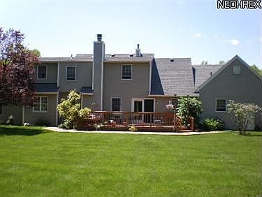 3rd image of 32194 Hickory Ln