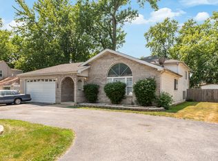 15630 Sawyer Ave, Markham, IL 60428