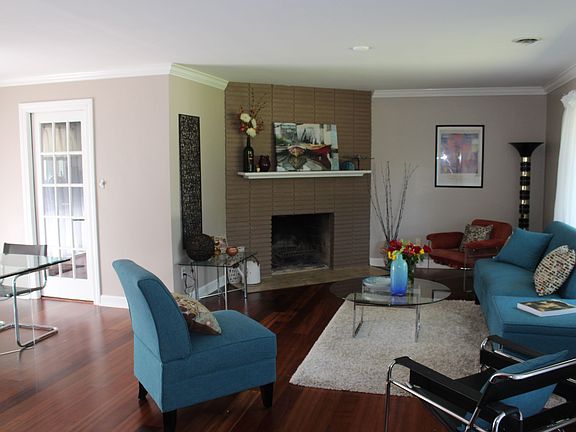3 WB fireplaces 