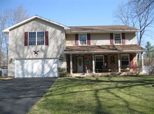 34 Carolanne Dr, Delmar, NY 12054