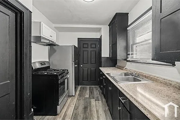 2 bed, 1076 sqft, $1,250 — Photo 3