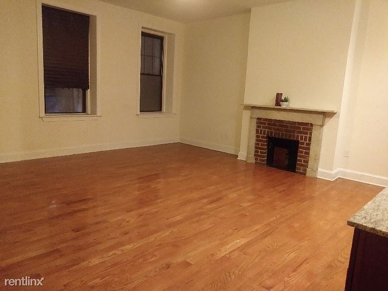 2nd image of 703 Walnut St APT 4