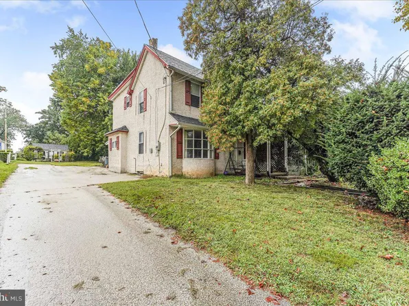 46 E Knowles Ave, Glenolden, PA 19036