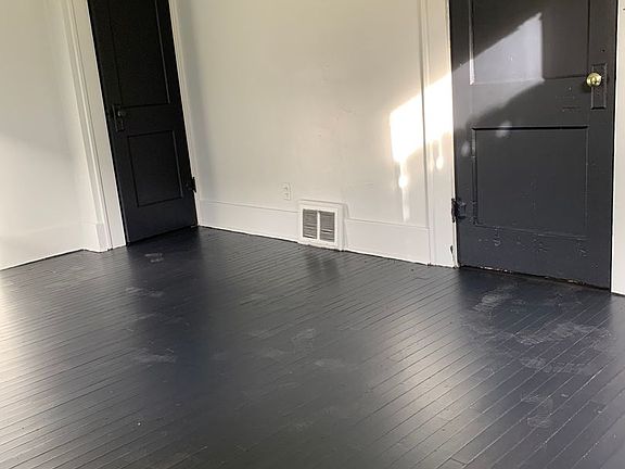 5th image of 741 Kendall Ave #1