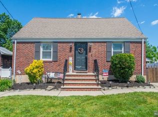 129 Philip Ave, Elmwood Park, NJ 07407