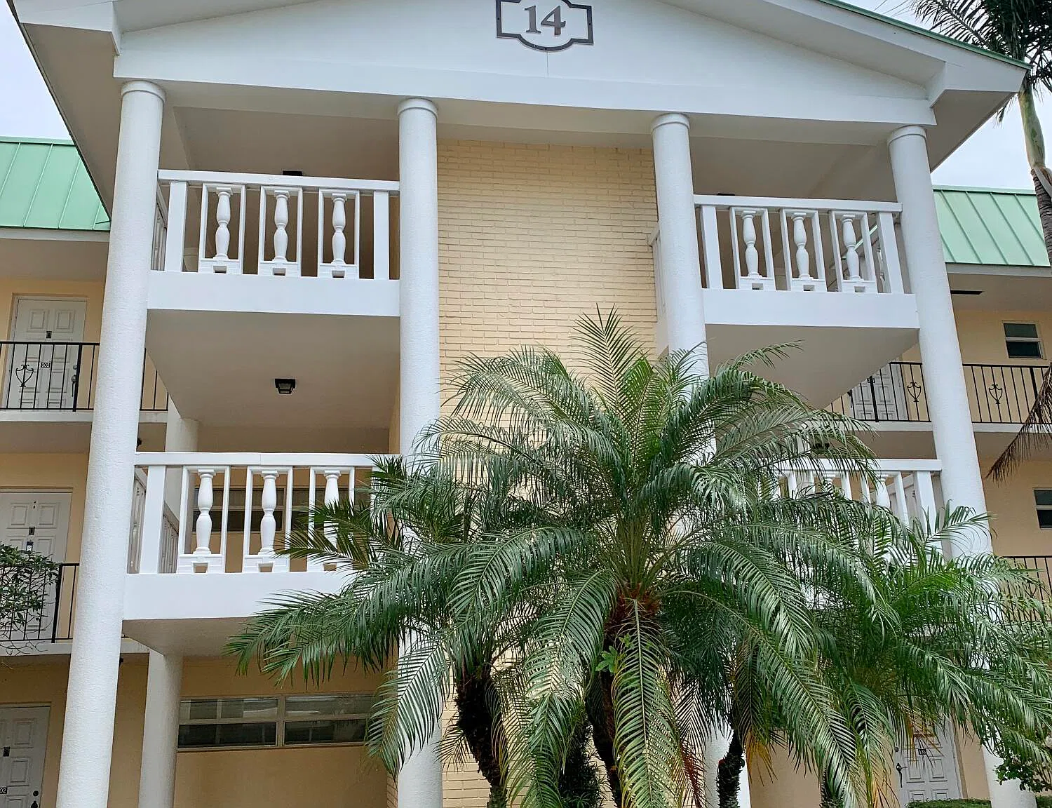 2 bed, 2.0 bath, 1224 sqft, $2,850 — Photo 1