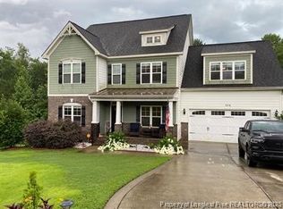 104 Valley Pines Cir, Spring Lake, NC 28390