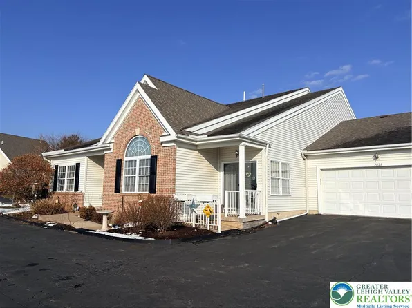 2621 Saddle Ln, Macungie, PA 18062