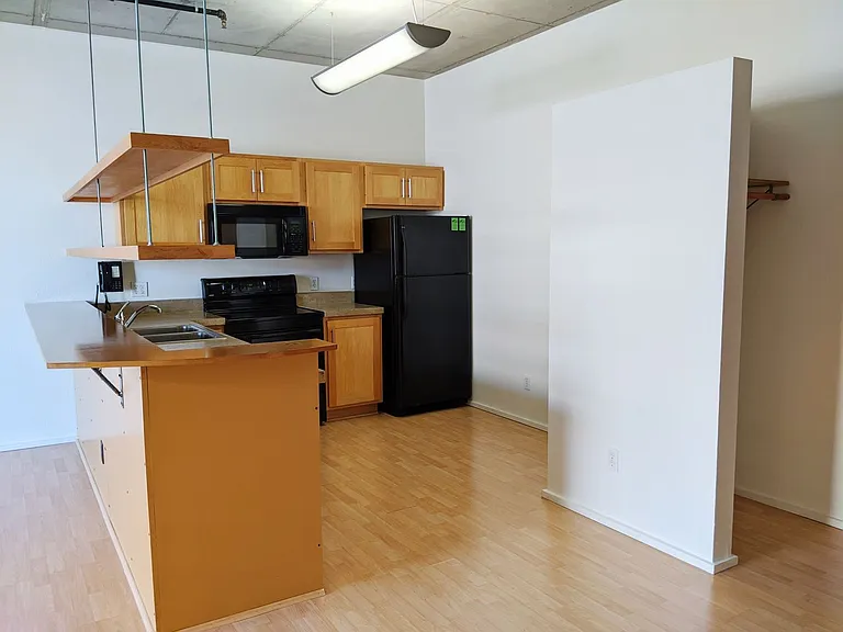 Mercury - Residential — Photo 60