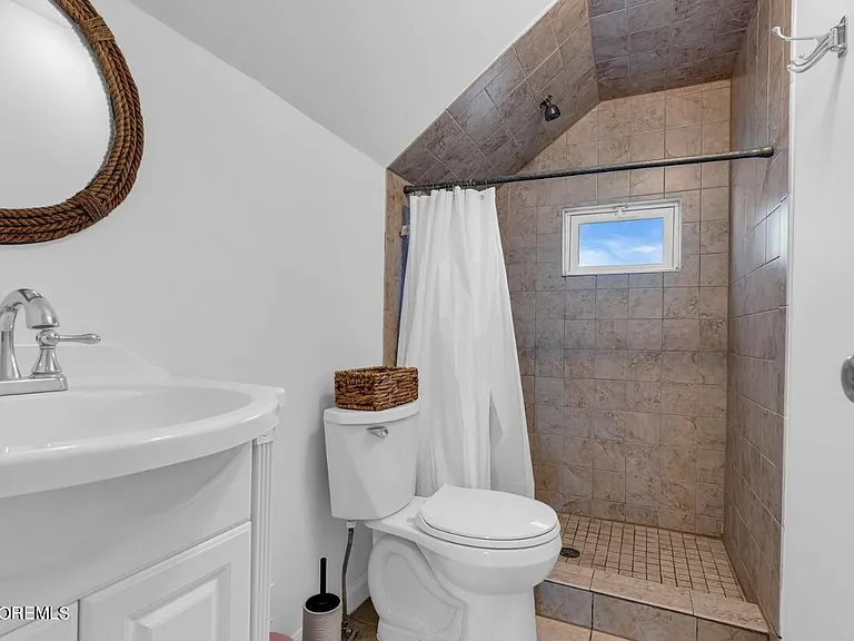 1403 Ocean Ave — Photo 11