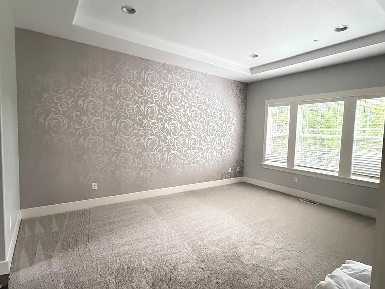 28172 SW Iceland Ave — Photo 11