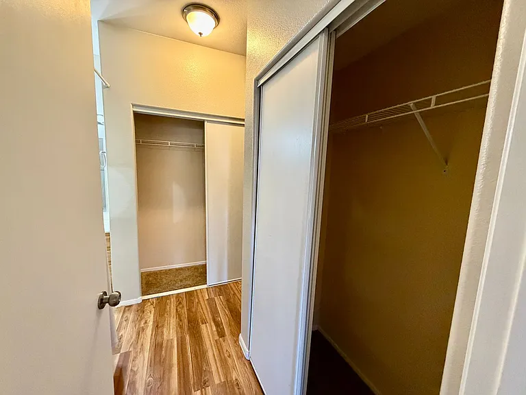 5650 E Sahara Ave #2024 — Photo 14