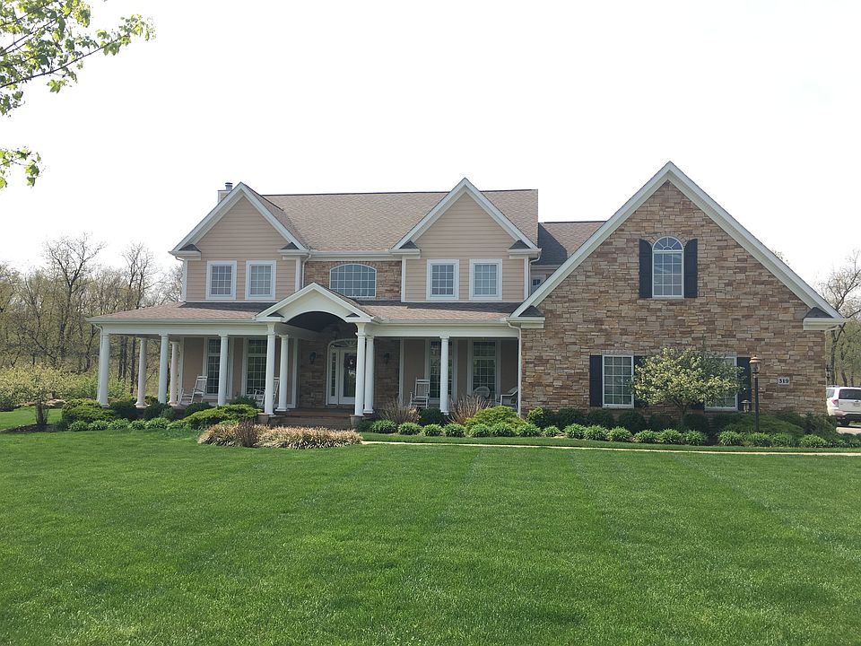 1st image of 319 Pine Wood Dr