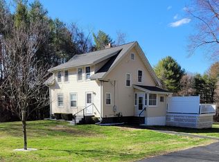 90 Amherst Rd, Pelham, MA 01002