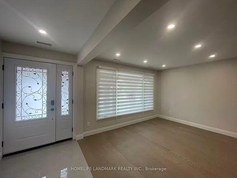 17 Rosemeade Ave #1 — Photo 3