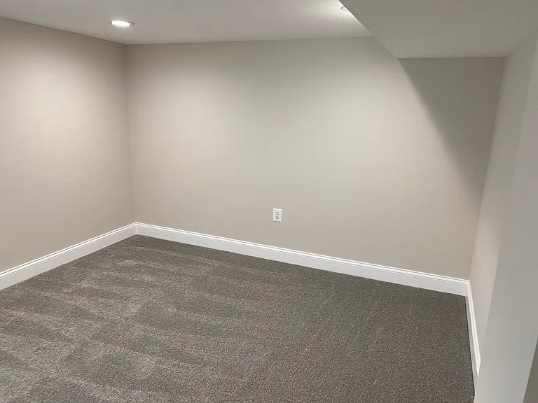 1250 Stevens Ave — Photo 13