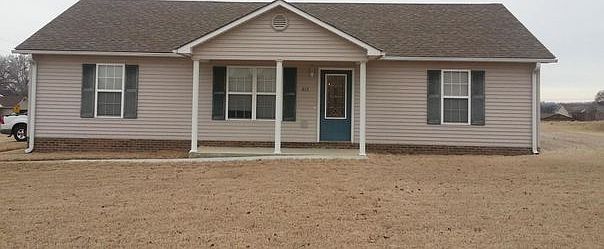 1st image of 215 W Wind Dr