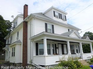 194 Saratoga Ave, Pawtucket, RI 02861