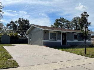 11124 Temple Ave, Seminole, FL 33772