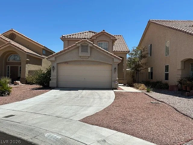 1604 Desert Canyon Ct — Photo 2