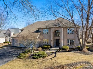 982 Jennifer Ct, Sugar Grove, IL 60554