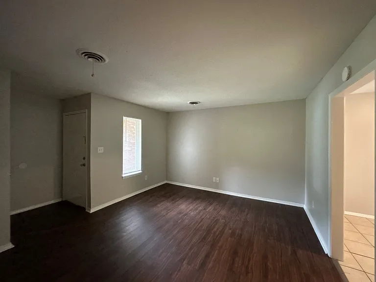 20 Lanway Cv #B — Photo 3