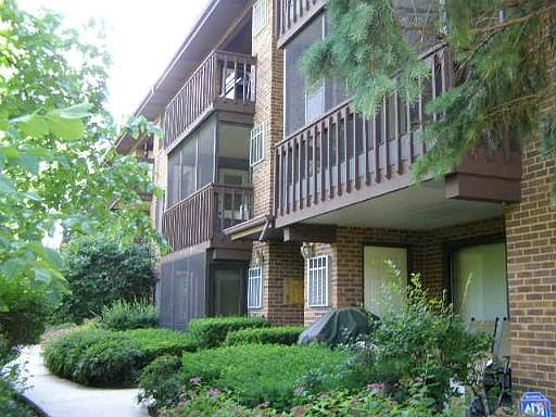 1st image of 15121 S Quail Hollow Dr #503