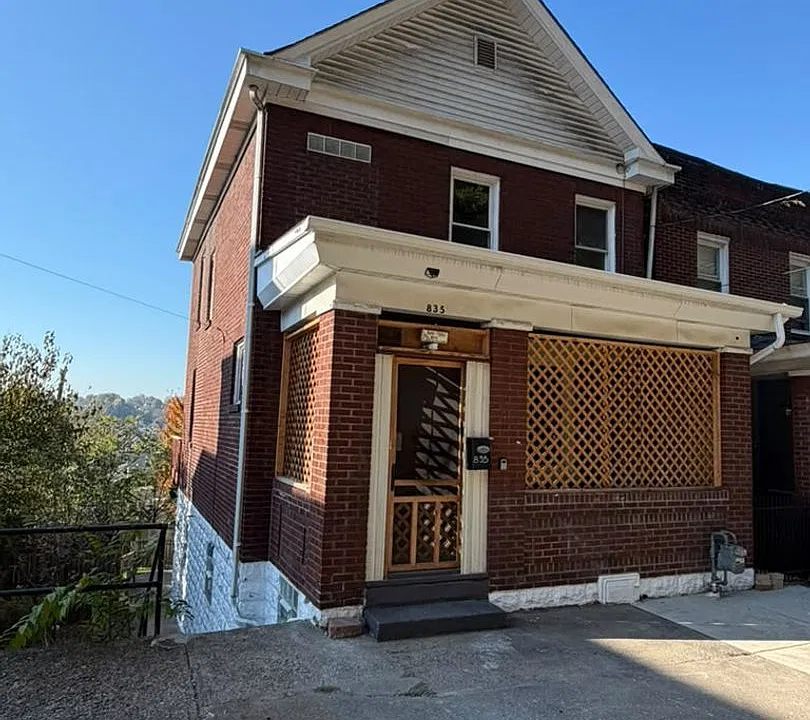 835 Benwood Ave