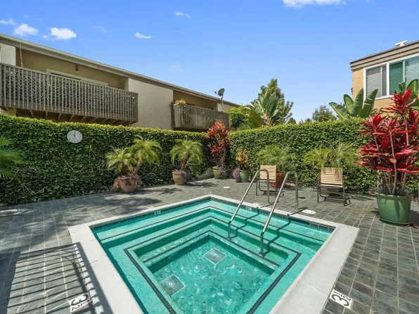 8548 Via Mallorca, La Jolla, CA 92037