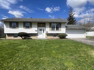 126 N Pine Ln, Glenwood, IL 60425