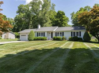 9 Sandi Dr, Poughkeepsie, NY 12603