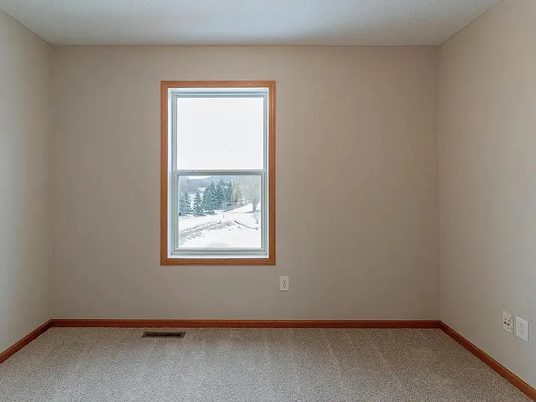 8413 Lobelia Ct — Photo 22