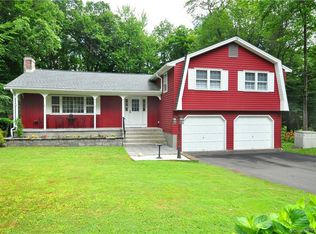 24 Bear Ridge Dr, Bloomfield, CT 06002