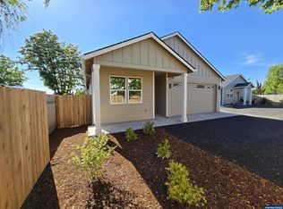 1505 N 2nd St #A, Silverton, OR