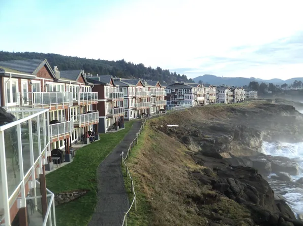 939 N Highway 101 Unit 327, Depoe Bay, OR 97341