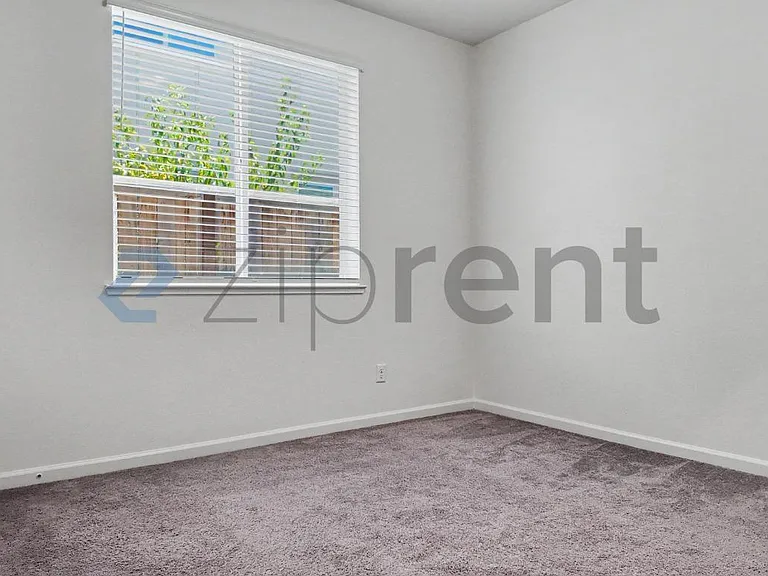 3401 Foothill Pine Ct — Photo 14