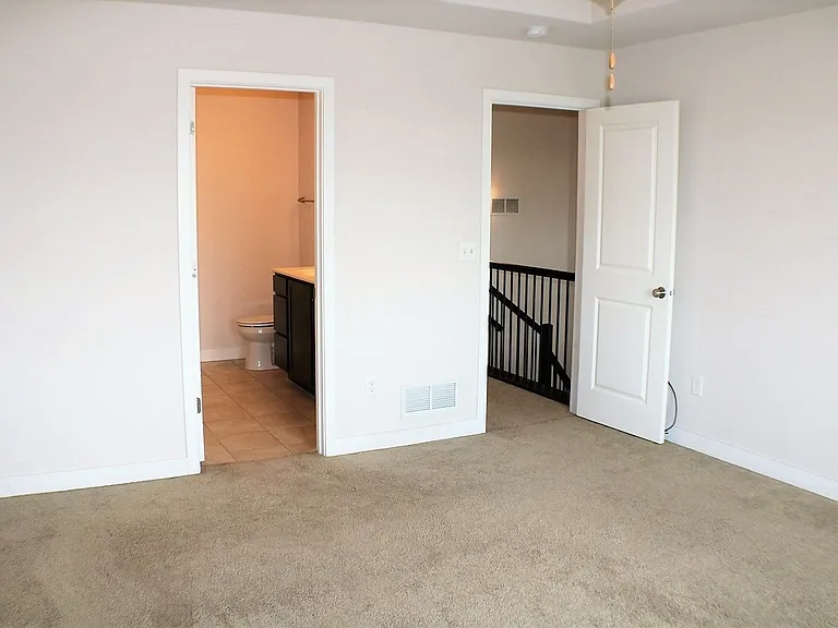 459 Taft Ave SE — Photo 18
